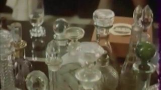 Scene from Poker Partouze – Poker Show (1980) Marylin Jess